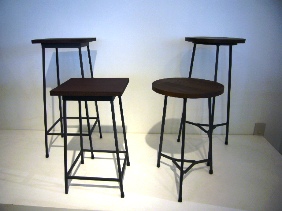 iron stool1.jpg